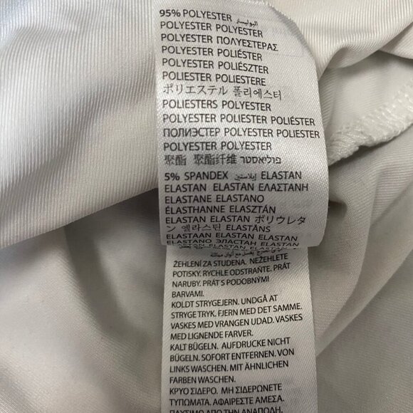 Adika White Ruched V-Neck Crop Top (Size S) – Minimalist Summer Essential - Picture 7 of 7